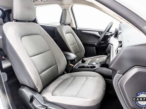 Used 2020 Ford Escape S image 32