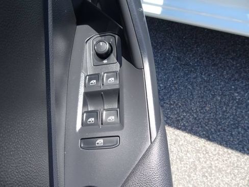 Used 2019 Volkswagen Jetta R-Line FWD image 13