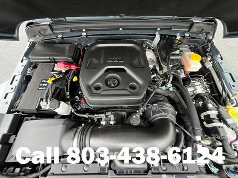 Used 2026 Jeep Wrangler Unlimited Sahara AWD/4WD image 29