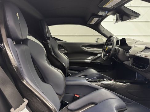 Used 2021 Ferrari SF90 Stradale image 22