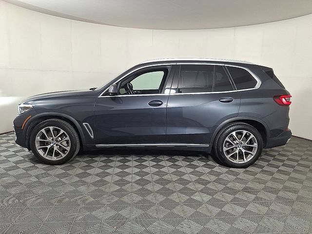 Used 2022 BMW X5 xDrive40i w/ Premium Package AWD/4WD image 7