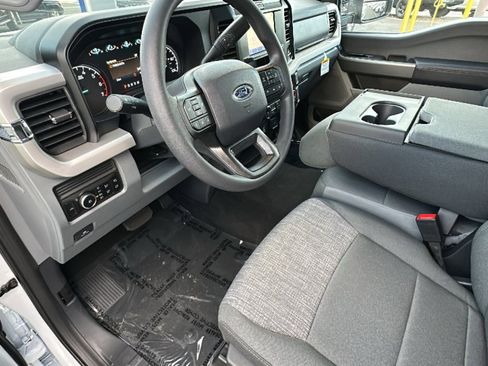 New 2026 Ford F250 XLT w/ FX4 Off-Road Package image 10