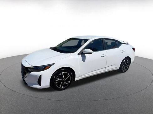 Used 2025 Nissan Sentra SV image 8