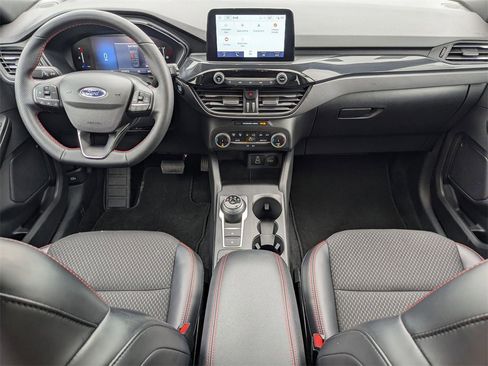 Used 2025 Ford Escape ST-Line image 31