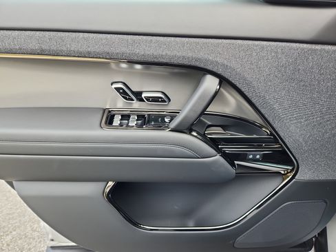 New 2026 Land Rover Range Rover Sport SE image 24