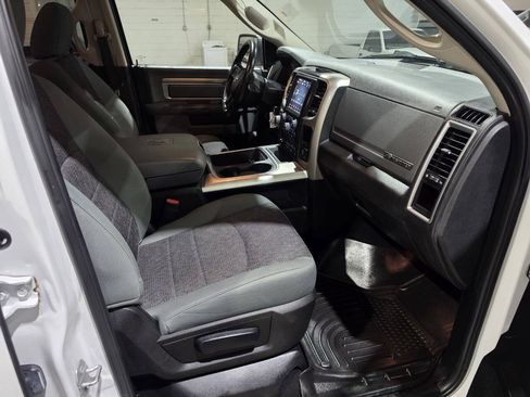 Used 2018 RAM 1500 Big Horn AWD/4WD image 36