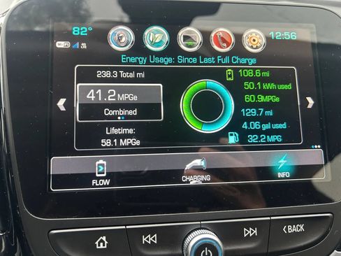 Used 2018 Chevrolet Volt LT w/ Comfort Package FWD image 11