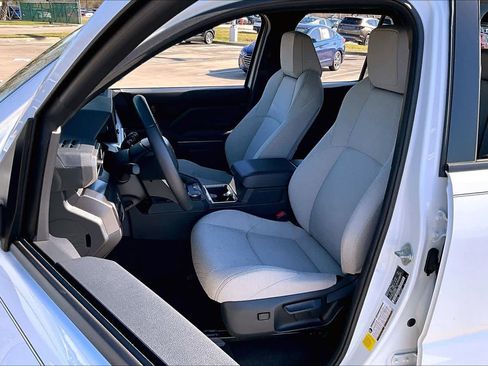 Used 2025 Toyota 4Runner SR5 image 7