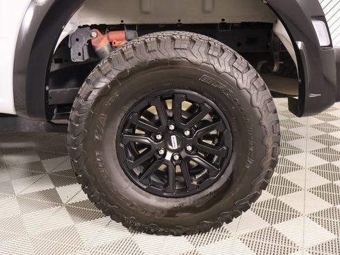 Used 2025 Ford F150 Raptor AWD/4WD image 20