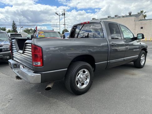 Used 2004 Dodge Ram 2500 Truck SLT w/ Trailer Tow Group image 2