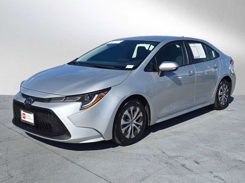 Certified 2022 Toyota Corolla LE image 7