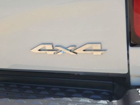 New 2025 RAM 2500 Big Horn AWD/4WD image 7