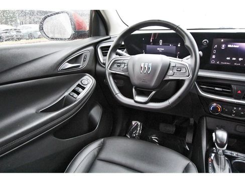 Used 2024 Buick Encore GX Sport Touring FWD image 8