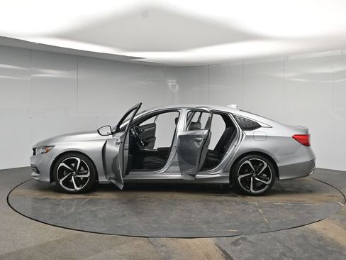 Used 2019 Honda Accord Sport image 44