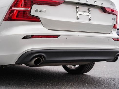 Used 2021 Volvo S60 T5 Momentum w/ Protection Package Premier image 10