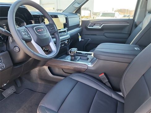 New 2026 GMC Sierra 1500 SLT w/ SLT Premium Plus Package image 17