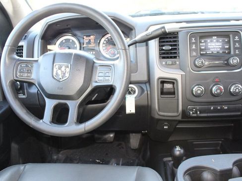 Used 2018 RAM 2500 Tradesman w/ Chrome Appearance Group AWD/4WD image 14