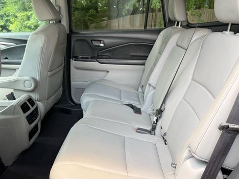 Used 2017 Honda Pilot EX-L image 9