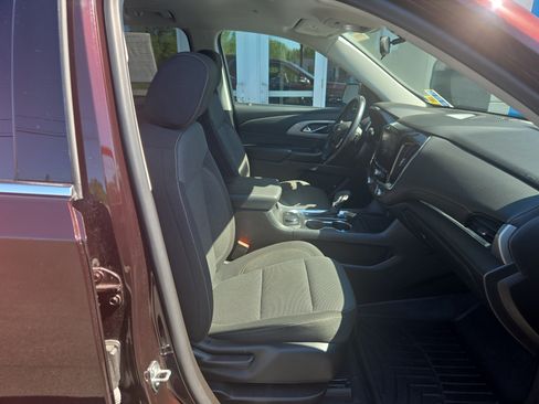 Used 2021 Chevrolet Traverse LT AWD/4WD image 18