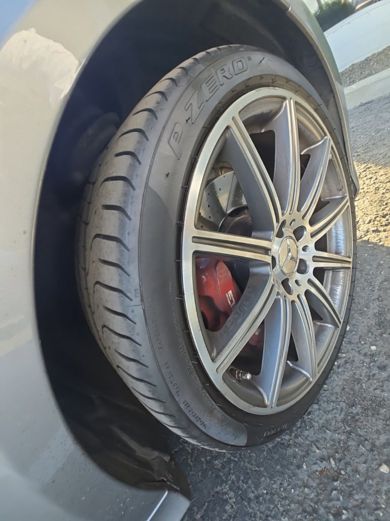 Used 2014 Mercedes-Benz E 63 AMG 4MATIC Sedan image 31