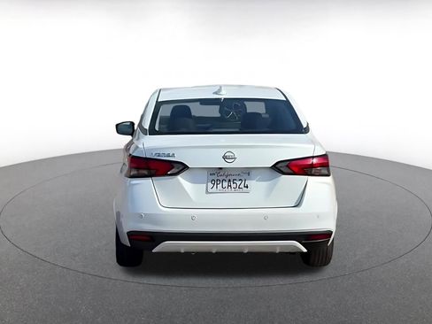 Used 2025 Nissan Versa SV image 12