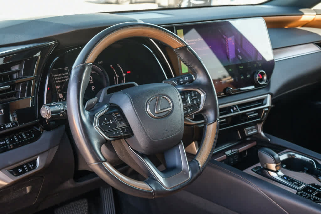 Used 2023 Lexus RX 350 w/ Cold Area Package AWD/4WD image 27