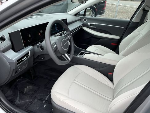 Used 2024 Hyundai Sonata SEL image 9
