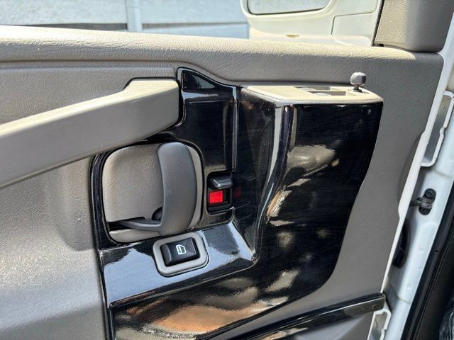 Used 2020 GMC Savana 2500 Extended w/ Enhanced Convenience Package RWD image 14