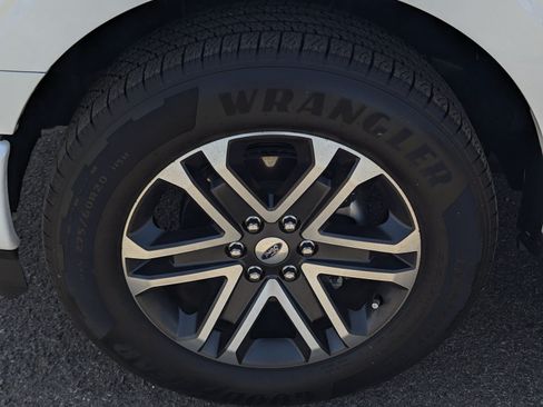 Used 2023 Ford F150 XL w/ STX Appearance Package RWD image 7