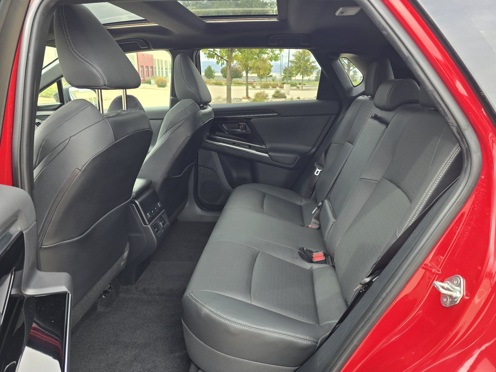 Used 2023 Subaru Solterra AWD image 15