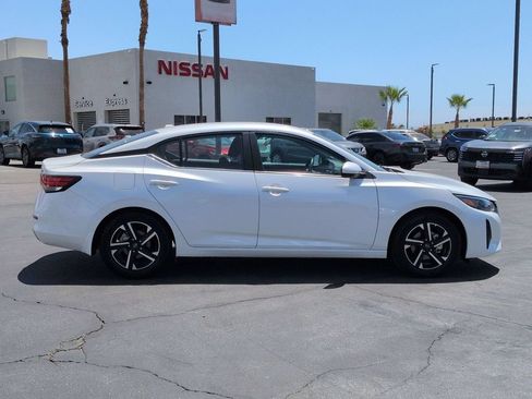 Used 2024 Nissan Sentra SV FWD image 5