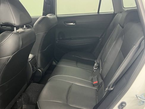 Used 2025 Toyota Corolla Cross XLE image 8