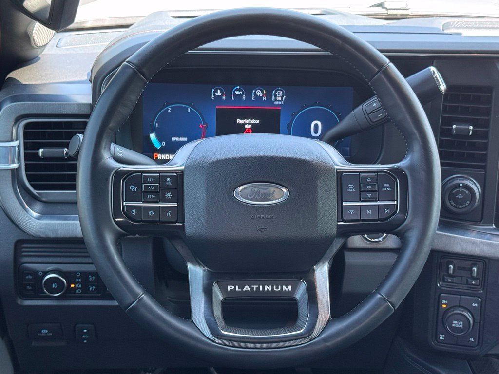 Used 2025 Ford F250 Platinum AWD/4WD image 8