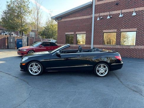 Used 2011 Mercedes-Benz E 350 Cabriolet image 4