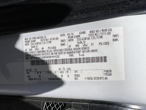 Used 2016 Ford Transit 250 148 Medium Roof w/ Interior Upgrade Package RWD image 18
