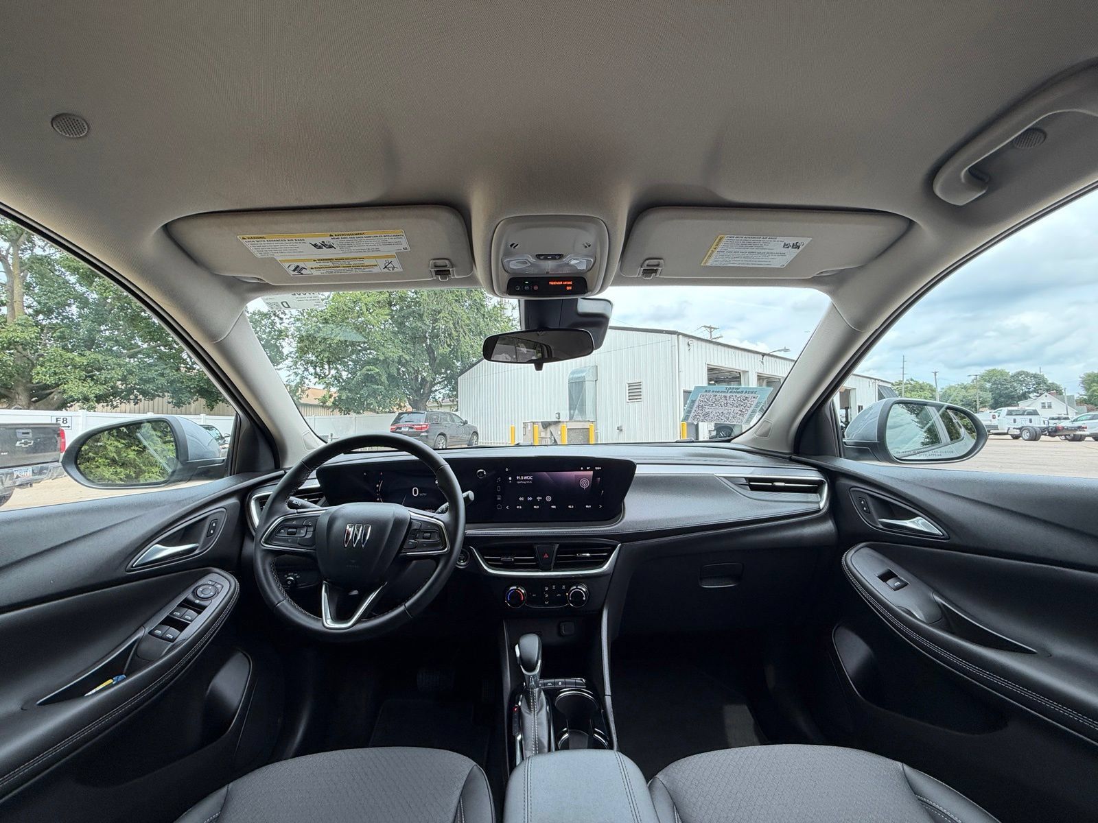 Used 2024 Buick Encore GX Preferred AWD/4WD image 26