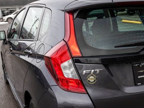 Used 2019 Honda Fit Sport image 38