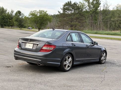 Used 2011 Mercedes-Benz C 300 4MATIC Sedan image 5