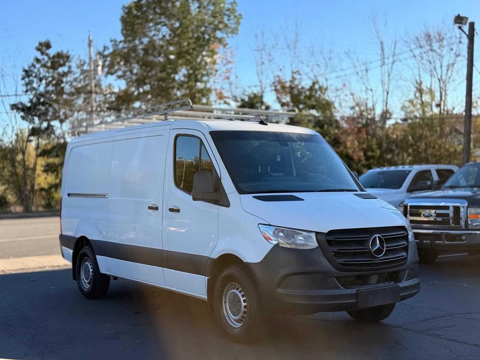 Used 2019 Mercedes-Benz Sprinter 144 Cargo image 4