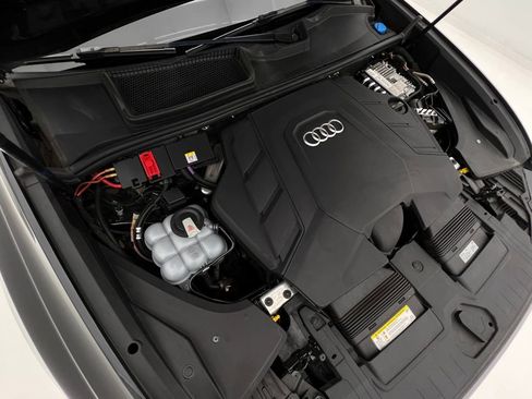 Used 2019 Audi Q8 Premium w/ Convenience Package image 28