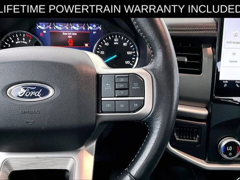 Used 2024 Ford Expedition XLT AWD/4WD image 27