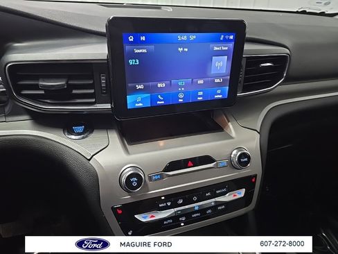 Used 2022 Ford Explorer XLT w/ Equipment Group 202A image 24