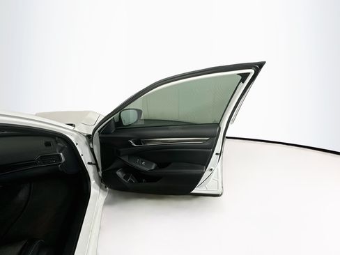 Used 2020 Honda Accord Sport image 29