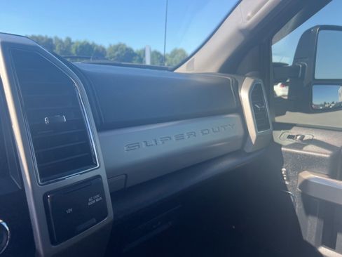 Used 2019 Ford F450 Lariat w/ Lariat Ultimate Package AWD/4WD image 22