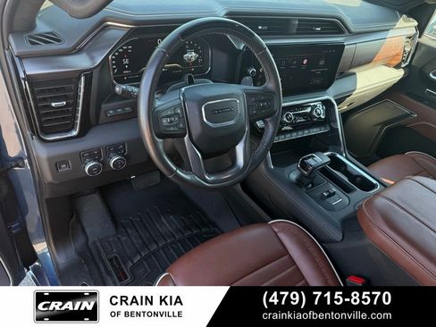 Used 2025 GMC Sierra 1500 Denali Ultimate AWD/4WD image 9