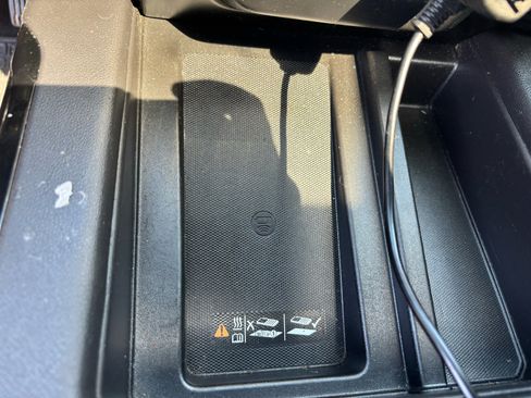 Used 2019 GMC Sierra 1500 SLT w/ SLT Premium Plus Package image 41