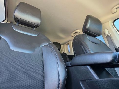 Certified 2022 Jeep Compass Latitude image 23