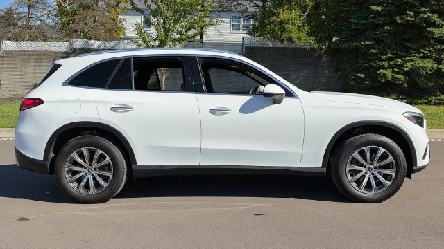 Certified 2023 Mercedes-Benz GLC 300 4MATIC image 3