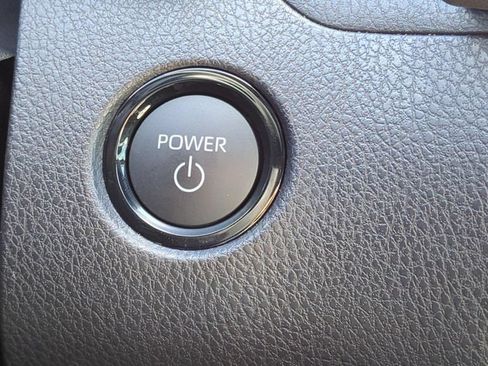 Used 2026 Toyota Camry SE FWD image 22