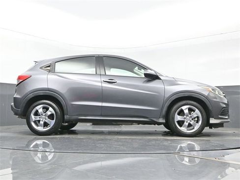 Certified 2021 Honda HR-V LX image 28